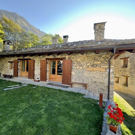 La Mizoun De Marguerito - Appartamento Genziana Chiappera Exterior foto